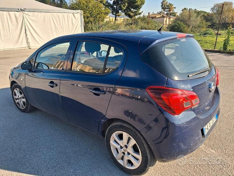 Usata Opel Corsa 90 CV (66 kW) 2015 Berlina