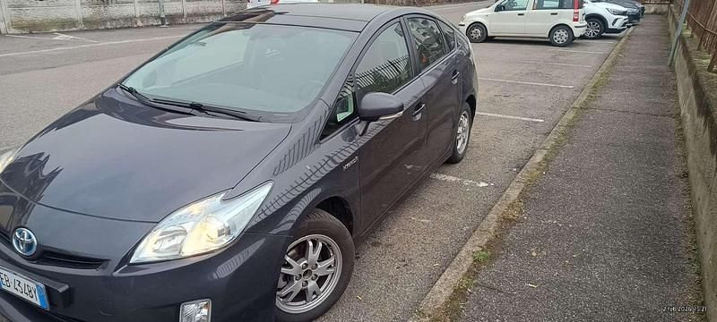 Usata Toyota Prius 72 CV (52 kW) 2004 Utilitaria
