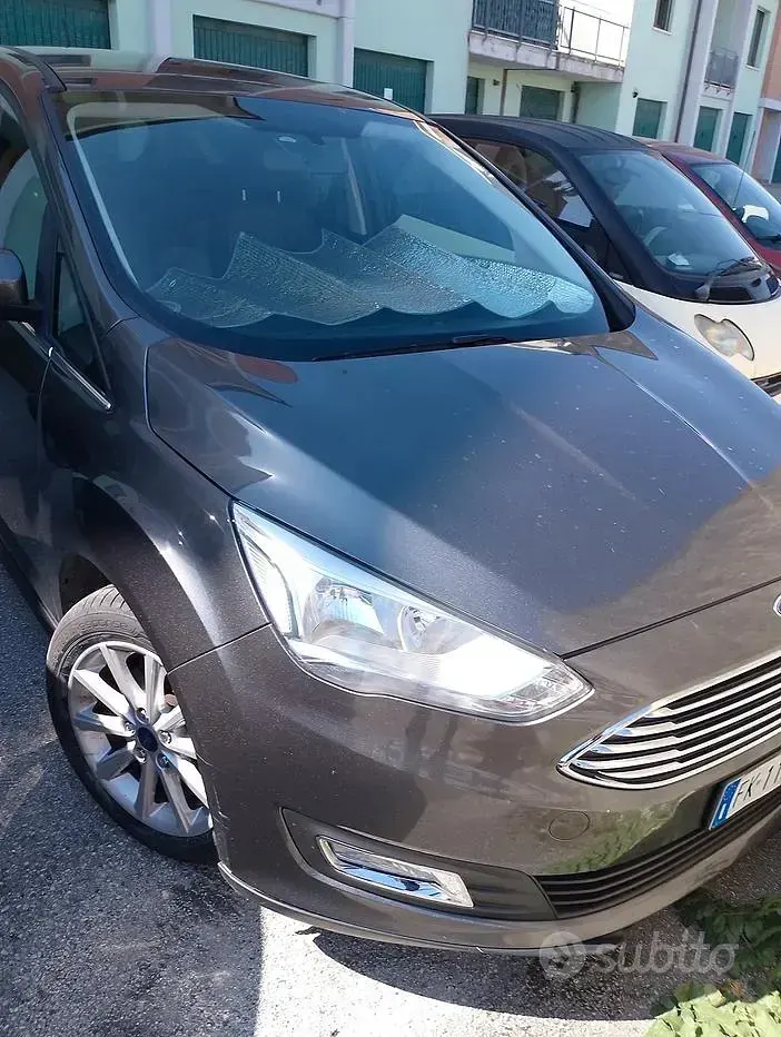 Käytetty Ford C-MAX 120 HP (88 kW) 2017 Harmaa Tila-auto