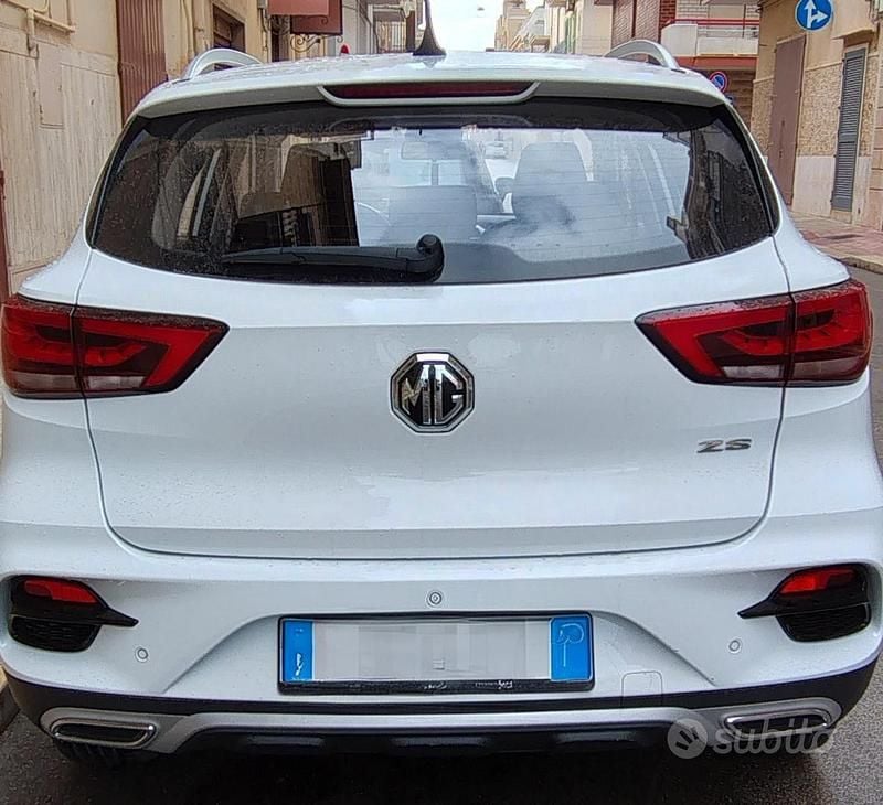 Usata MG ZS Comfort 106 CV (77 kW) 2023 Bianco SUV