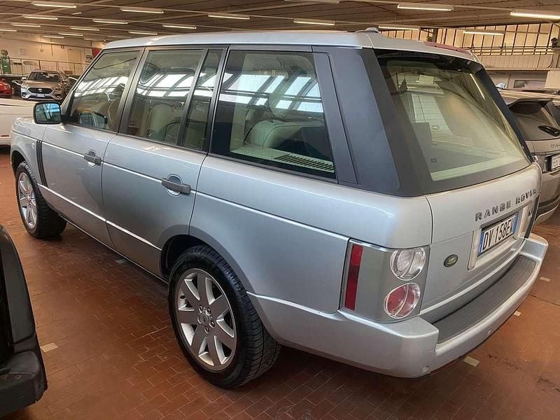 Usata Land Rover Range Rover Vogue 272 CV (200 kW) 2009 Argento SUV