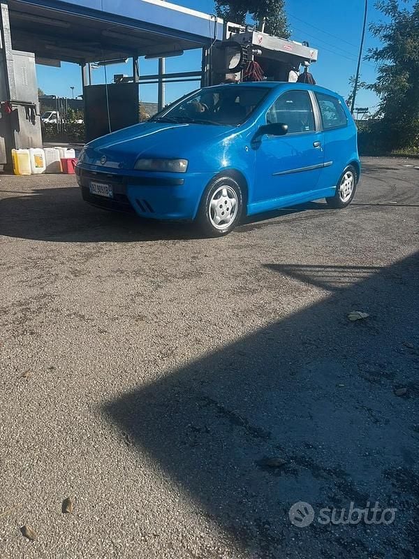 Usata Fiat Punto 2002 Utilitaria