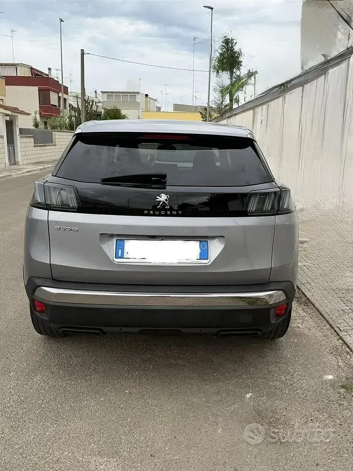 Usata Peugeot 3008 131 CV (96 kW) 2022 SUV