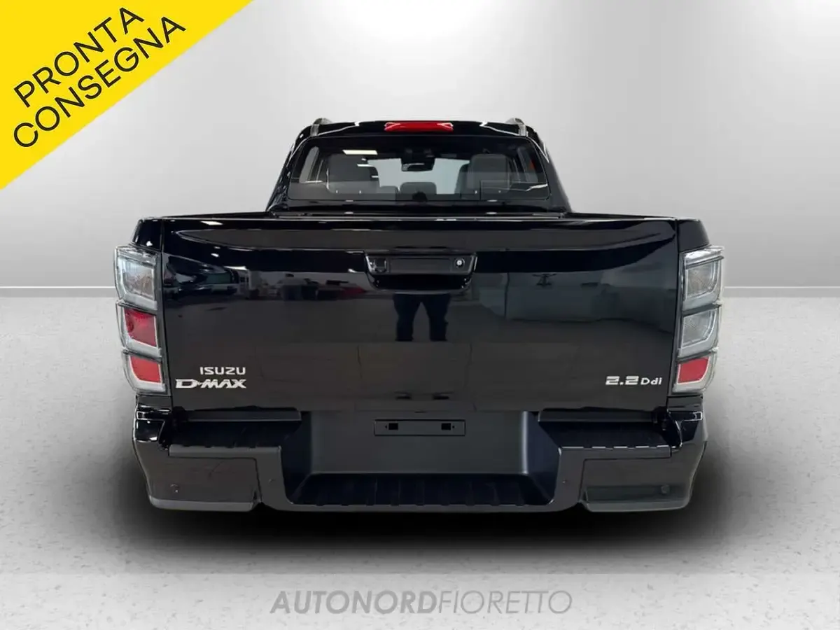 Nuova Isuzu D-Max 165 CV (121 kW) 2026 Onyx black mica Pick-up