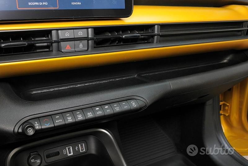 Usata Jeep Avenger 100 CV (73 kW) 2024 SUV