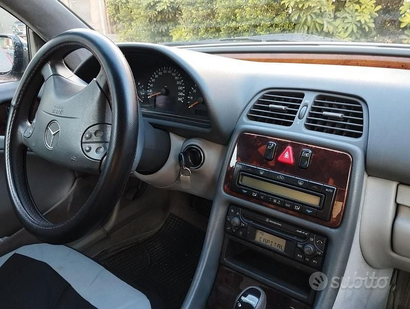 Usata Mercedes CLK200 Elegance 2002 Blu Coupé