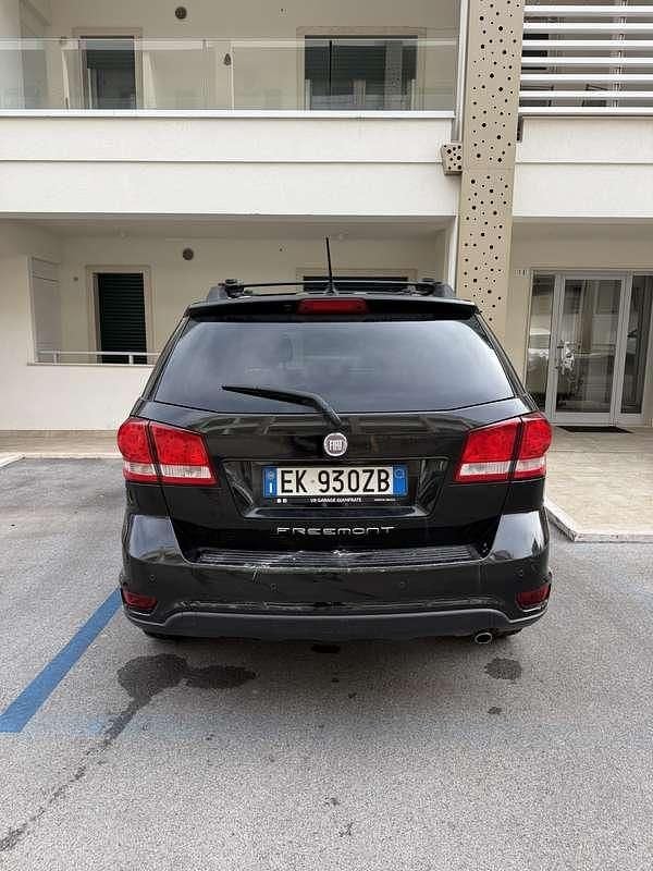 Usata Fiat Freemont Urban 140 CV (102 kW) 2011 SUV