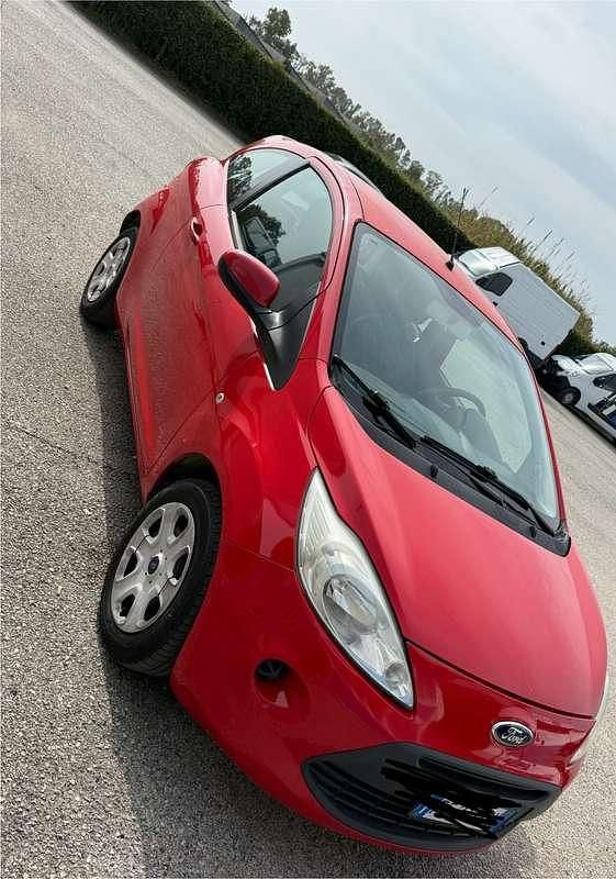 Usata Ford Ka Titanium 69 CV (50 kW) 2014 Rosso Berlina
