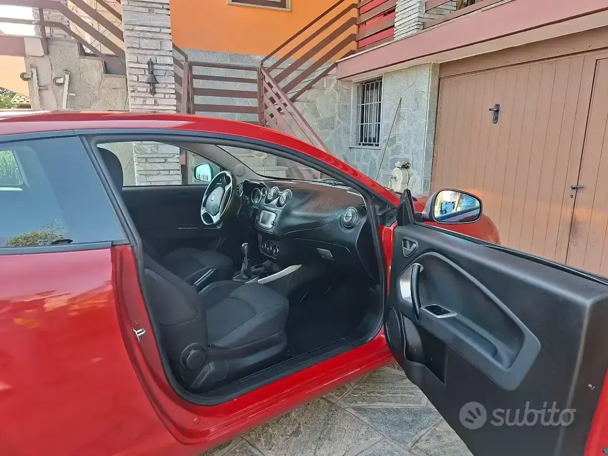 Usata Alfa Romeo MiTo 77 CV (56 kW) 2016 Rosso Utilitaria