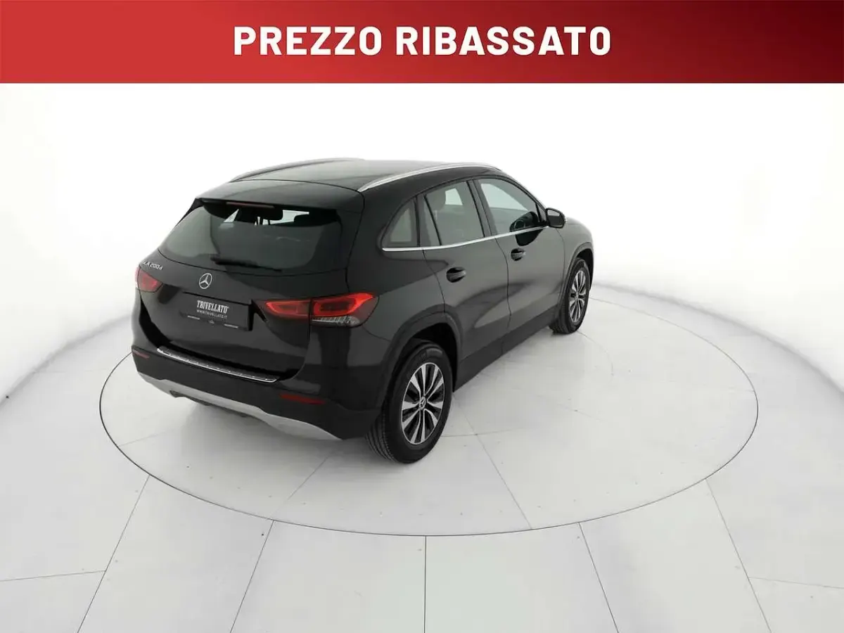 Usata Mercedes GLA200 Business 150 CV (110 kW) 2020 Nero SUV