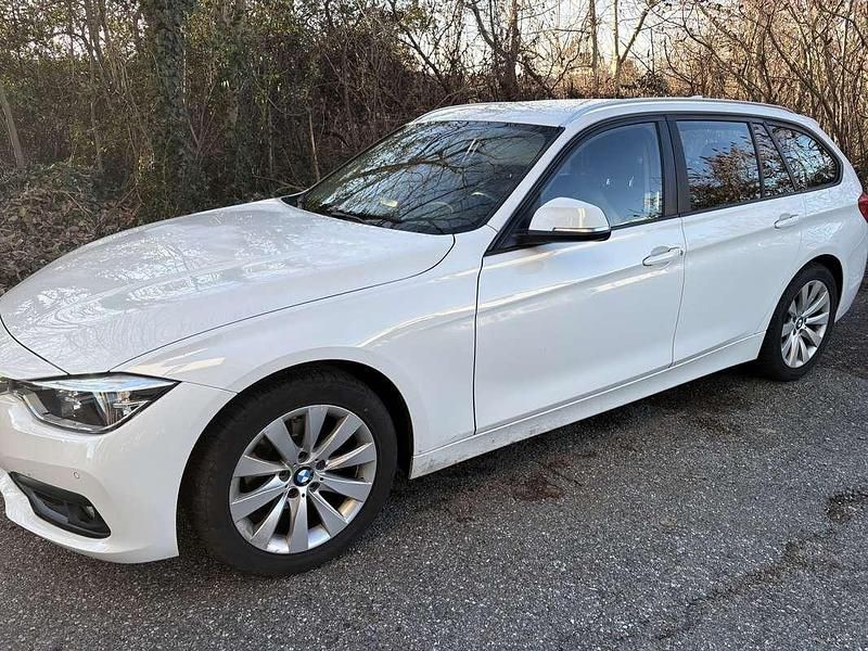 Usata BMW 318 Advantage 150 CV (110 kW) 2017 Station wagon