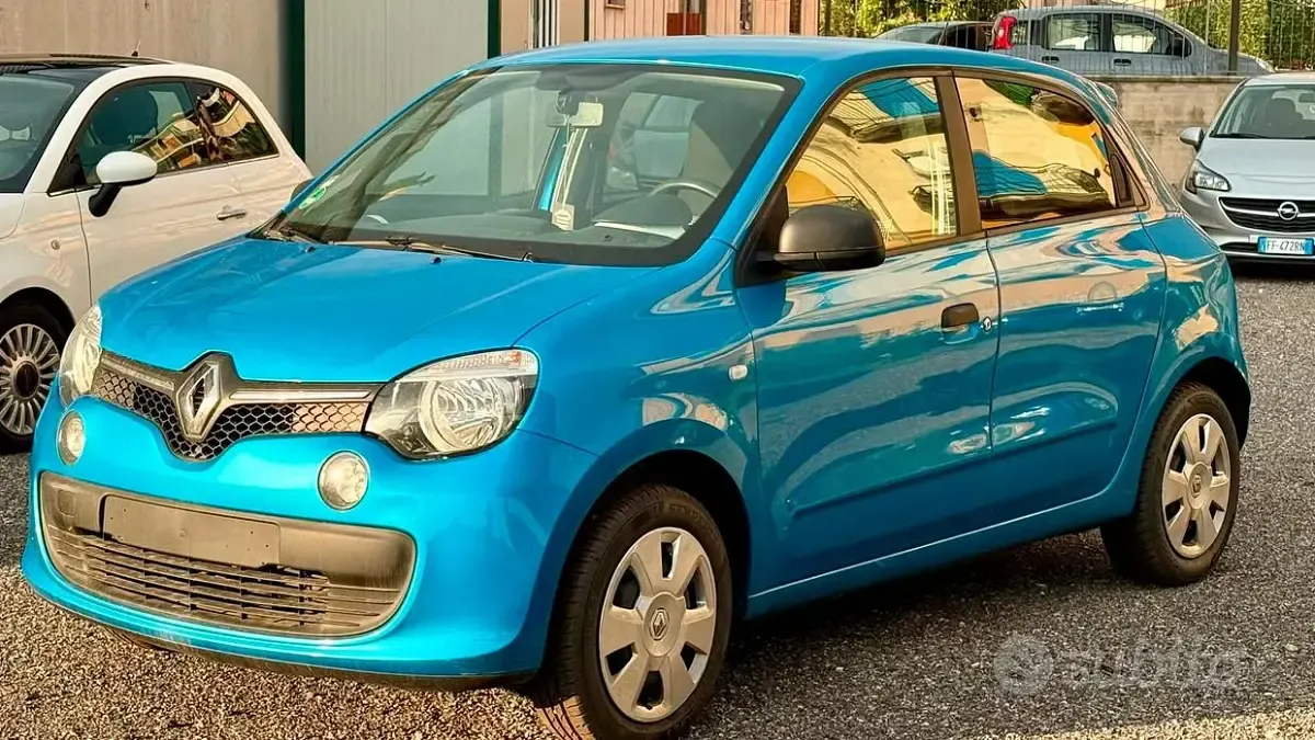 Usata Renault Twingo 69 CV (50 kW) 2014 Bluazzurro Utilitaria