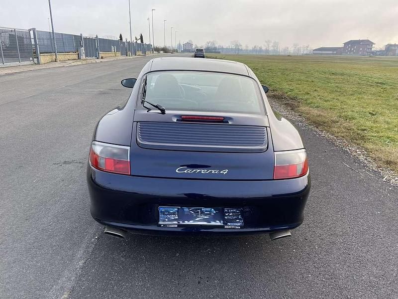 Usata Porsche 911 Carrera 4 320 CV (235 kW) 2003 Blu/azzurro Coupé
