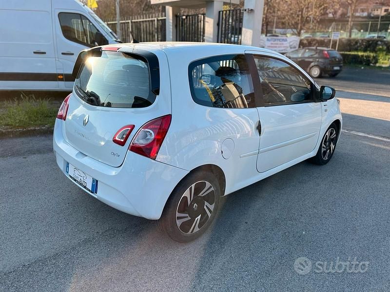 Usata Renault Twingo SE 74 CV (54 kW) 2014 Bianco Utilitaria