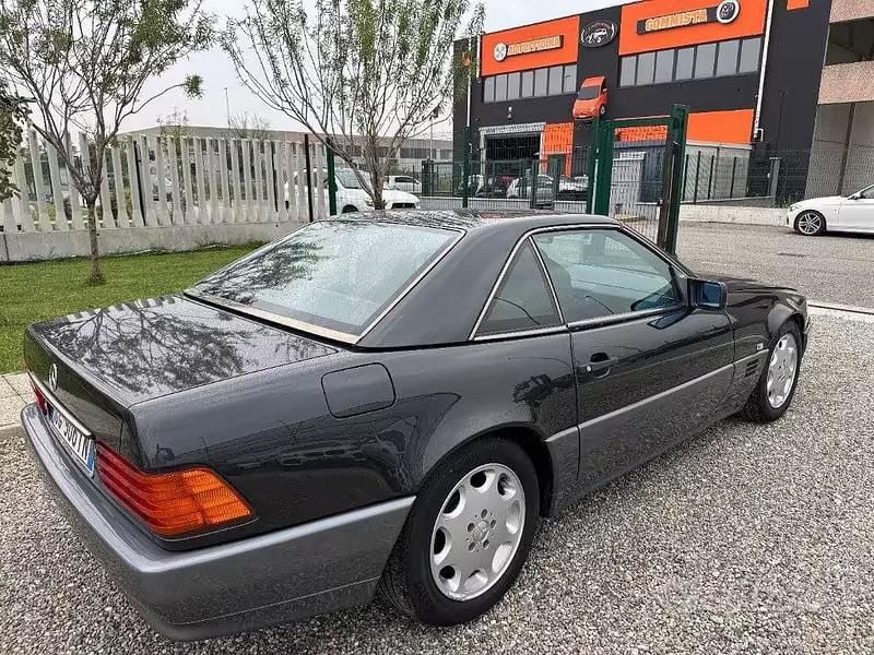 Usata Mercedes SL300 231 CV (169 kW) 1991 Blu Cabrio