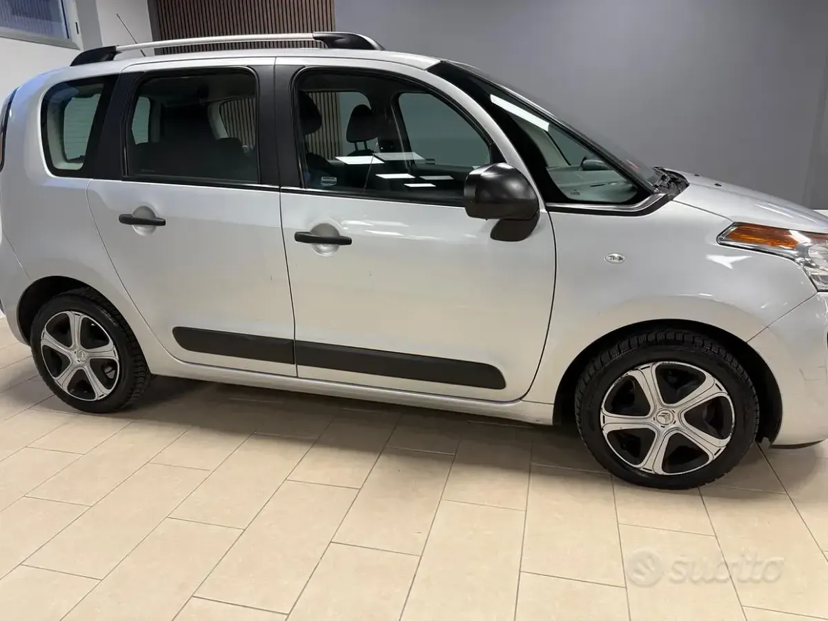Usata Citroën C3 Picasso Exclusive 99 CV (72 kW) 2016 Grigio Monovolume