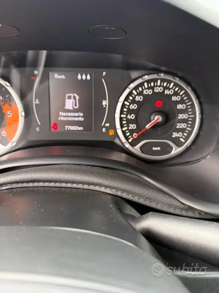 Usata Jeep Renegade Limited 140 CV (102 kW) 2016 Bianco SUV