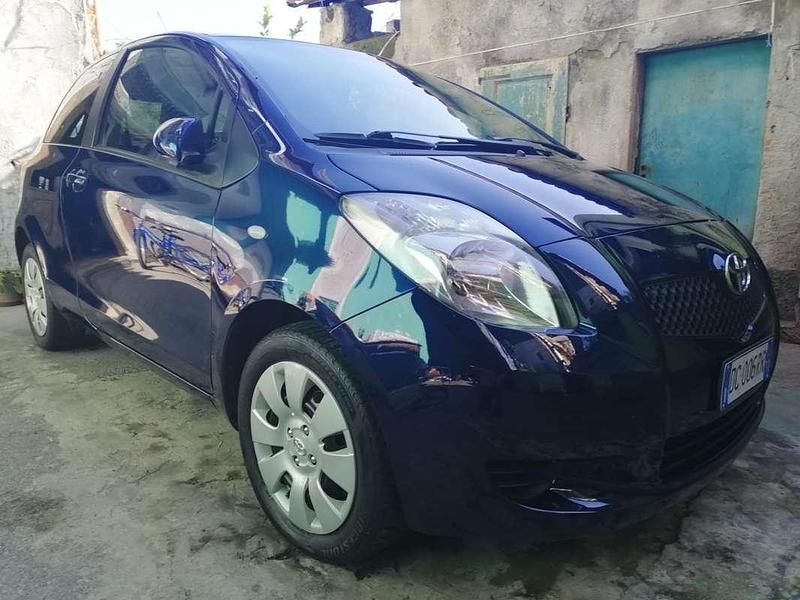 Usata Toyota Yaris Sol 90 CV (66 kW) 2006 Berlina