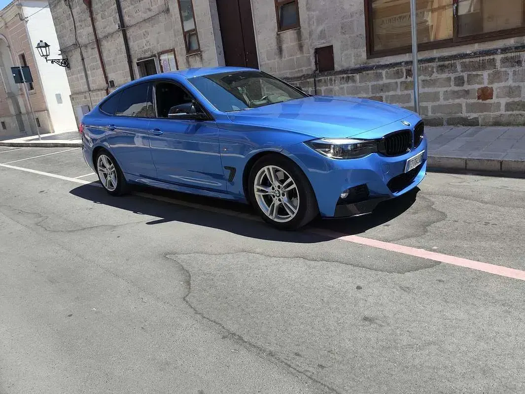 Usata BMW 318 M Sport 150 CV (110 kW) 2019 Bluazzurro Berlina