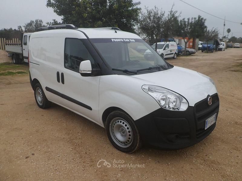 Usata Fiat Doblò 120 CV (88 kW) 2014 Bianco Monovolume