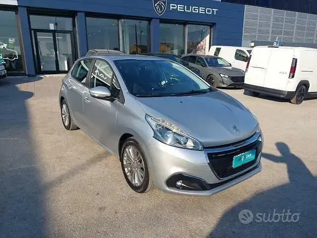 Usata Peugeot 208 Active 68 CV (50 kW) 2018 Utilitaria