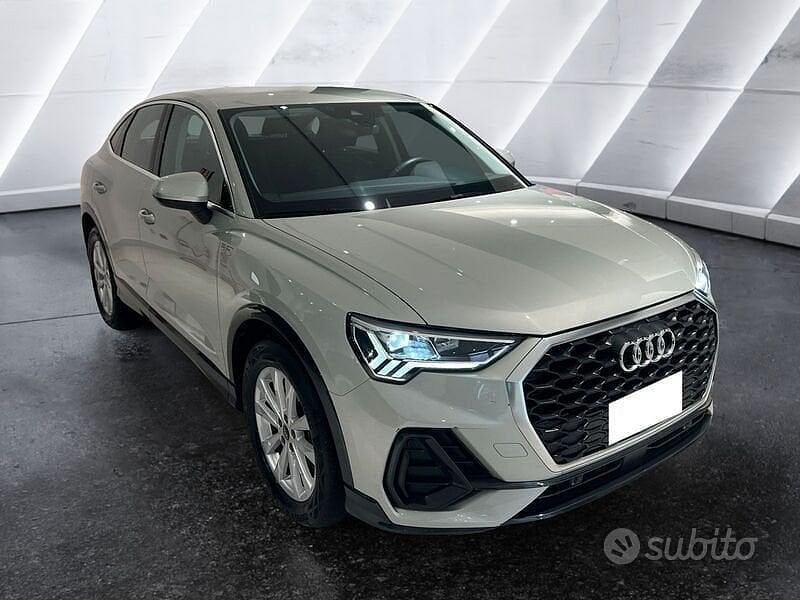 Usata Audi Q3 Sportback Business Plus 149 CV (109 kW) 2023 Grigio SUV