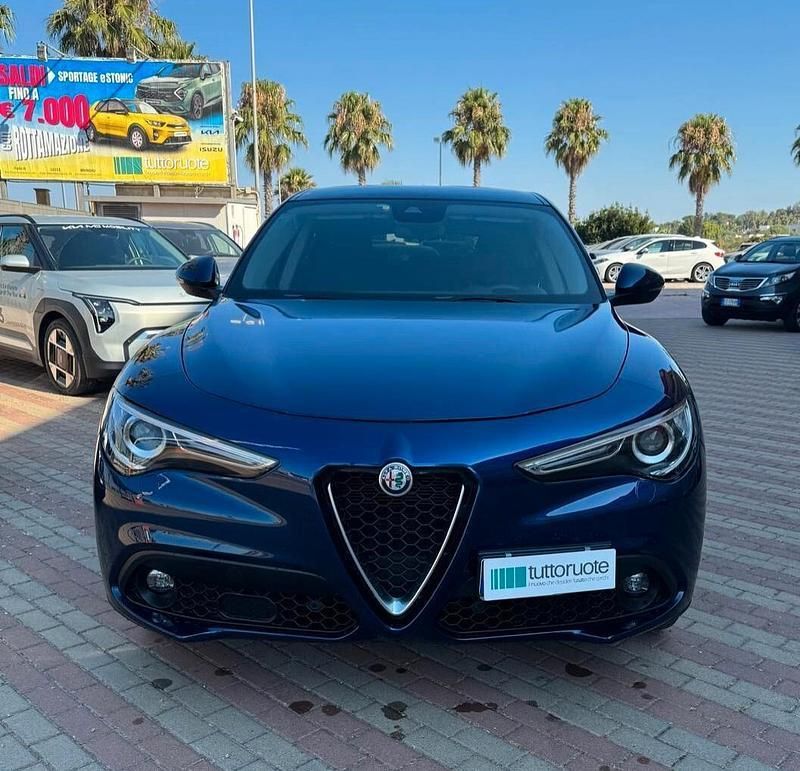Usata Alfa Romeo Stelvio 190 CV (139 kW) 2021 Blu SUV