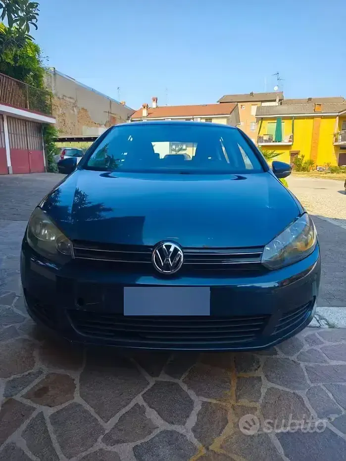Usata VW Golf VI 105 CV (77 kW) 2010 Grigio Utilitaria