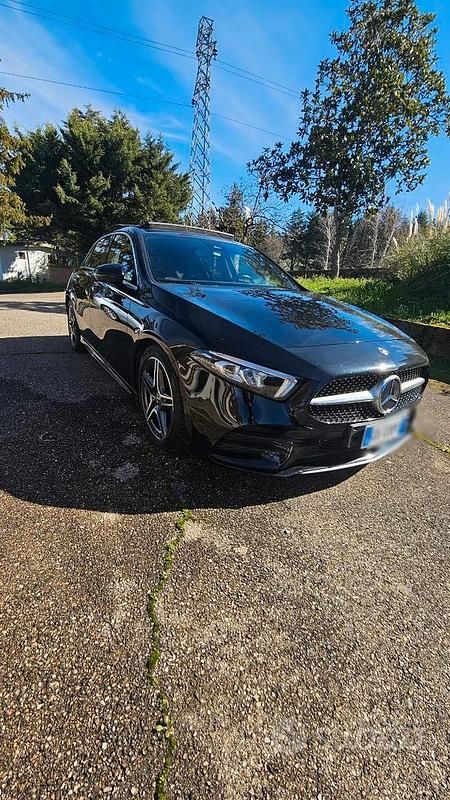 Usata Mercedes A180 Premium 136 CV (100 kW) 2019 Nero Berlina