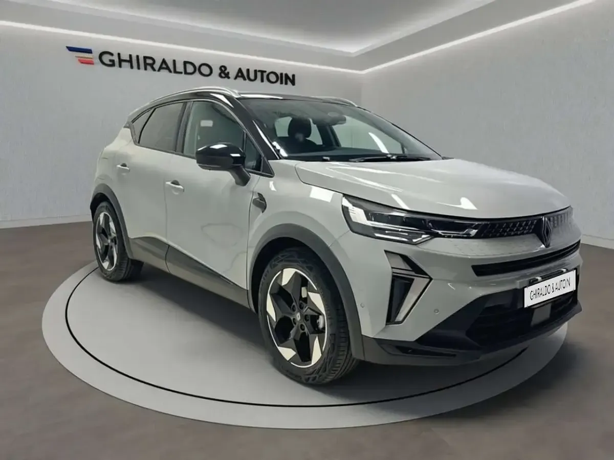 Usata Renault Captur Techno 101 CV (74 kW) 2025 Grigio SUV