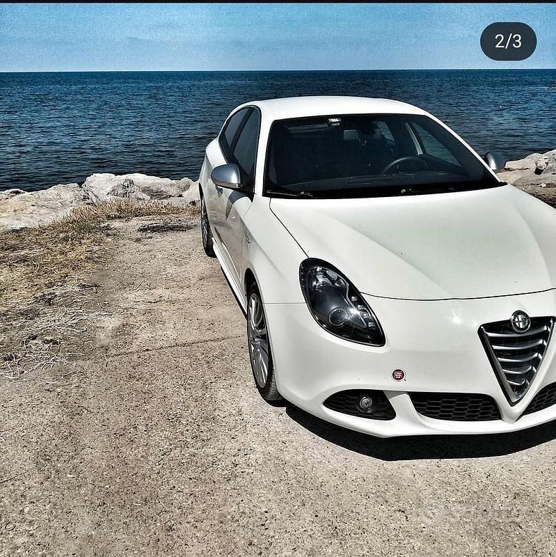 Usata Alfa Romeo Giulietta 170 CV (125 kW) 2010 Bianco Utilitaria