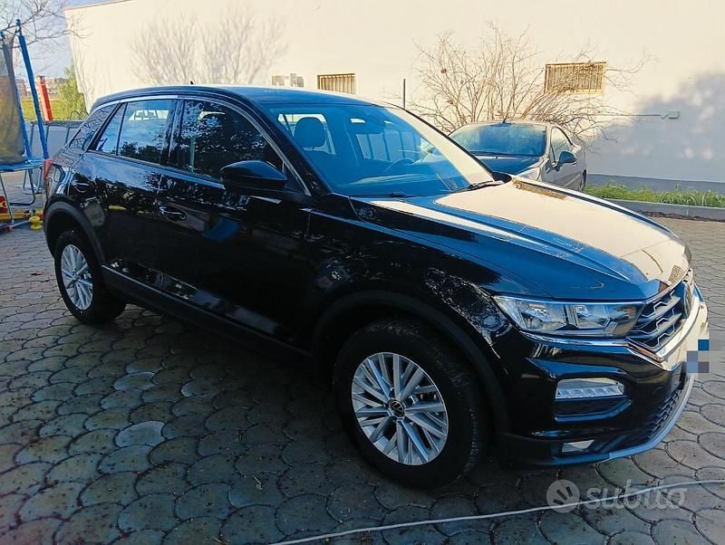 Usata VW T-Roc Business 115 CV (84 kW) 2021 Nero SUV