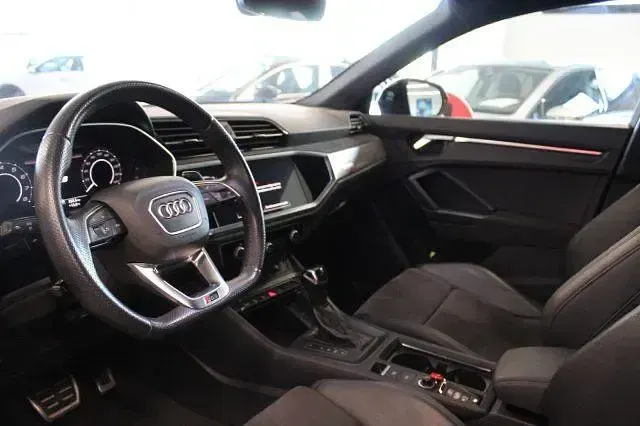 Usata Audi Q3 Business 399 CV (293 kW) 2021 Argento SUV