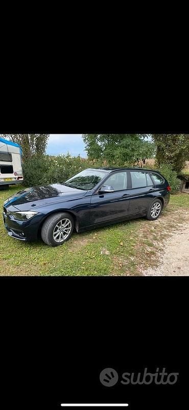 Usata BMW 318 Efficient Dynamics 150 CV (110 kW) 2015 Blu Station wagon