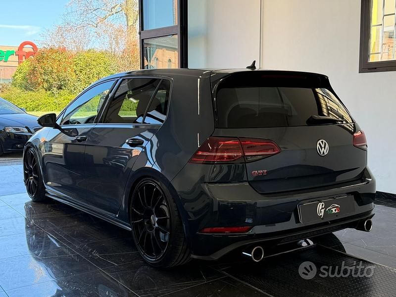 Usata VW Golf VII GTI 245 CV (180 kW) 2019 Grigio Berlina
