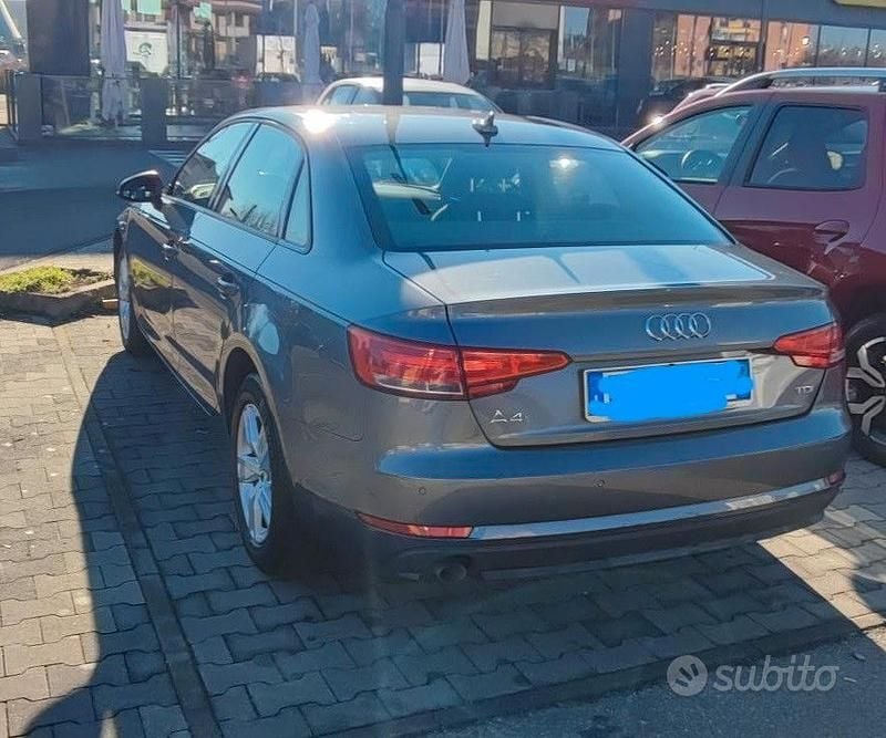 Usata Audi A4 122 CV (89 kW) 2018 Grigio Berlina