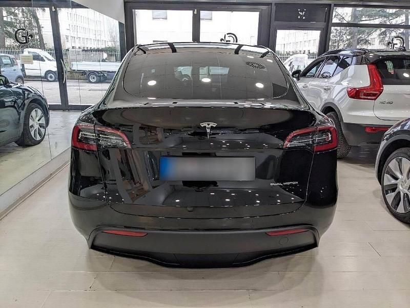 Usata Tesla Model Y 324 kW (441 CV) 2022 Nero SUV