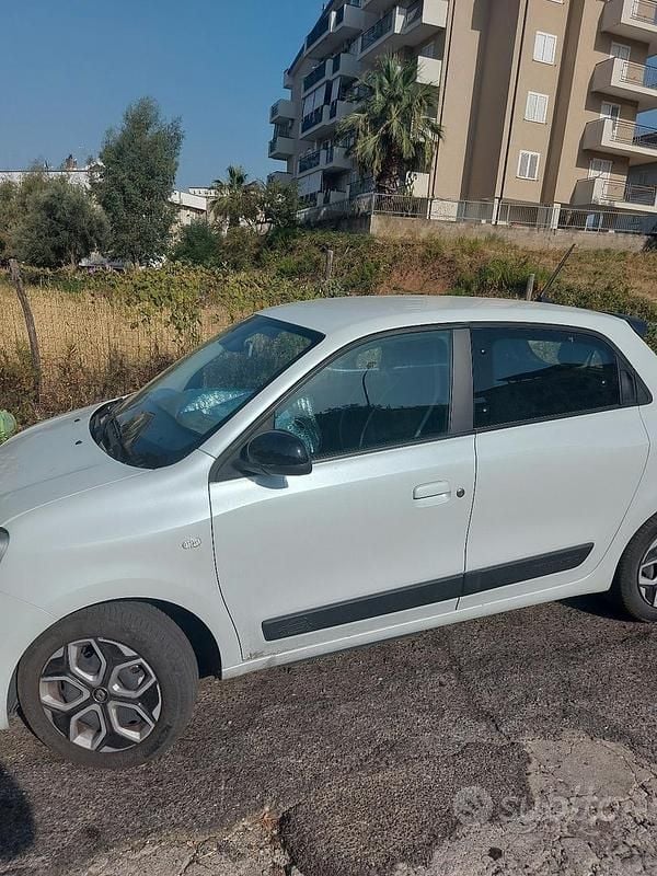 Usata Renault Twingo 60 kW (82 CV) 2024 Bianco Utilitaria