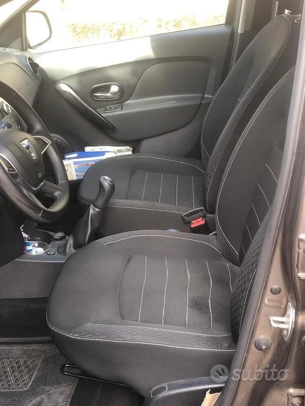 Usata Dacia Sandero 90 CV (66 kW) 2020 Marrone Utilitaria