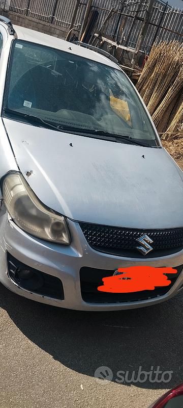 Grigio Usata 2010 Suzuki SX4 Tre volumi | 800 € - Immagine 1/4