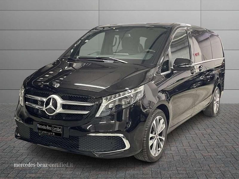 Usata Mercedes V250 Premium 190 CV (139 kW) 2024 Nero metallizzato Monovolume