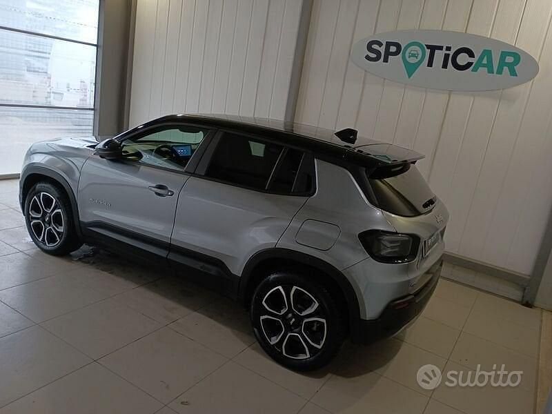 Usata Jeep Avenger EV Summit 61 kW (84 CV) 2023 Grigio SUV