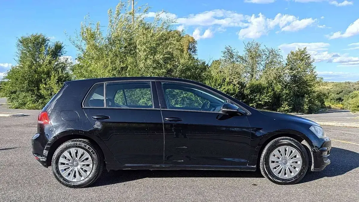 Usata VW Golf VII Sound 90 CV (66 kW) 2014 Nero Utilitaria