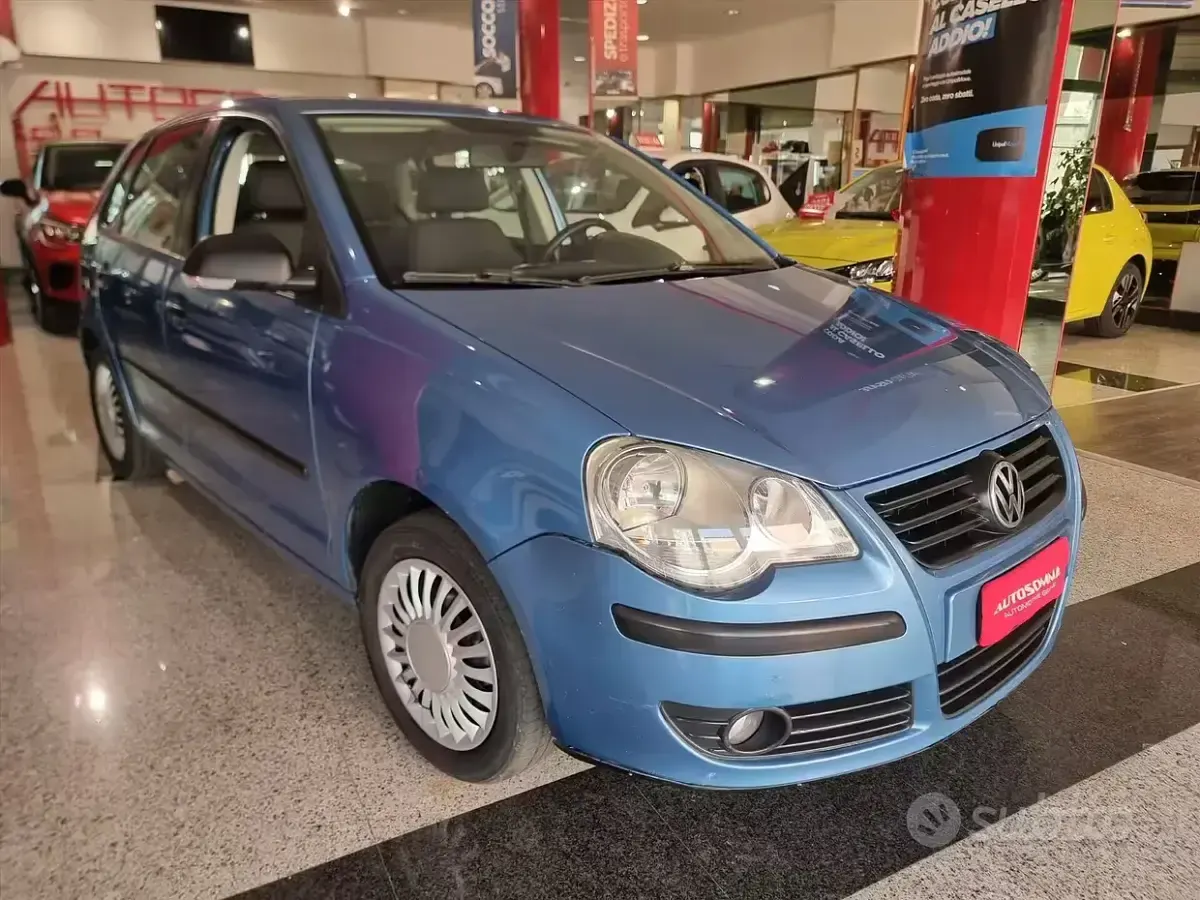 Usata VW Polo Comfortline 60 CV (44 kW) 2008 Blu Utilitaria
