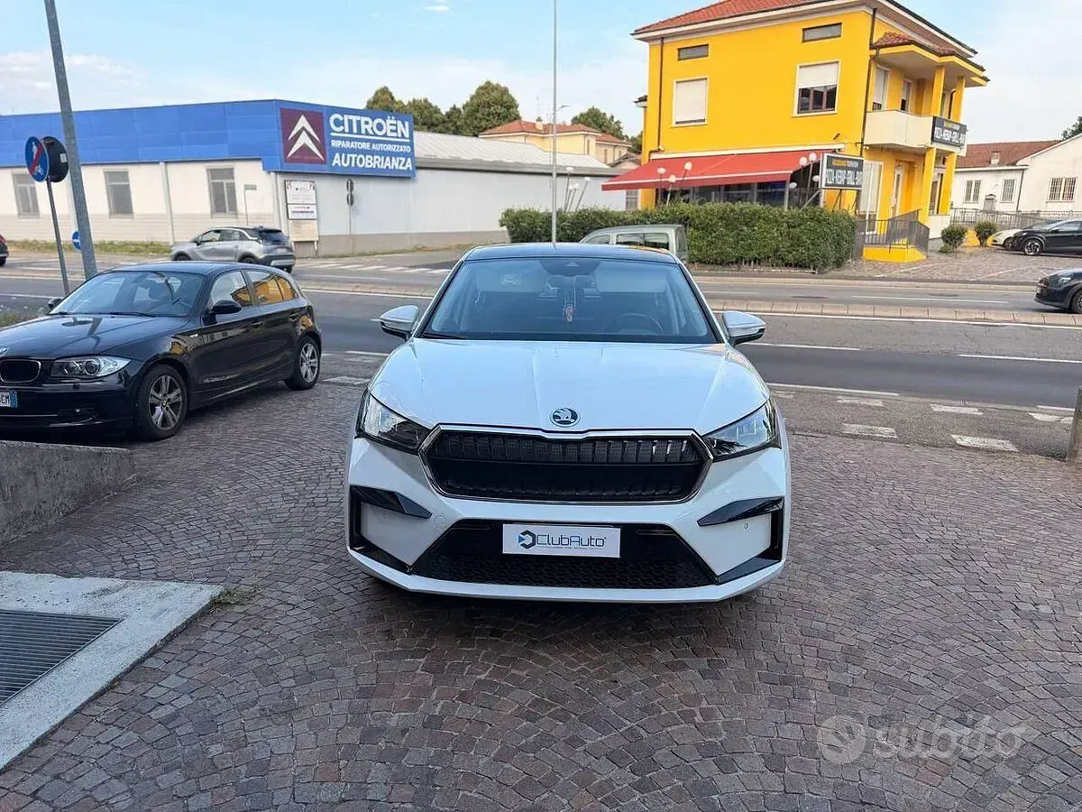 Usata Skoda Enyaq iV SportLine 150 kW (204 CV) 2023 Bianco SUV