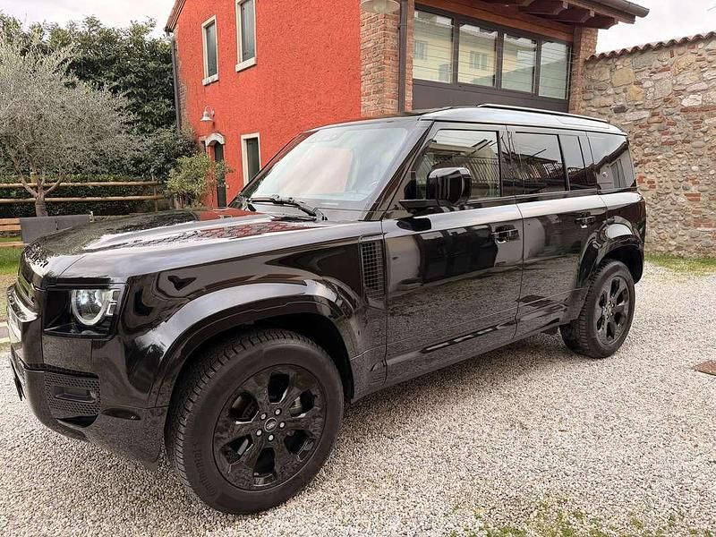 Usata Land Rover Defender Dynamic 241 CV (177 kW) 2022 Nero SUV