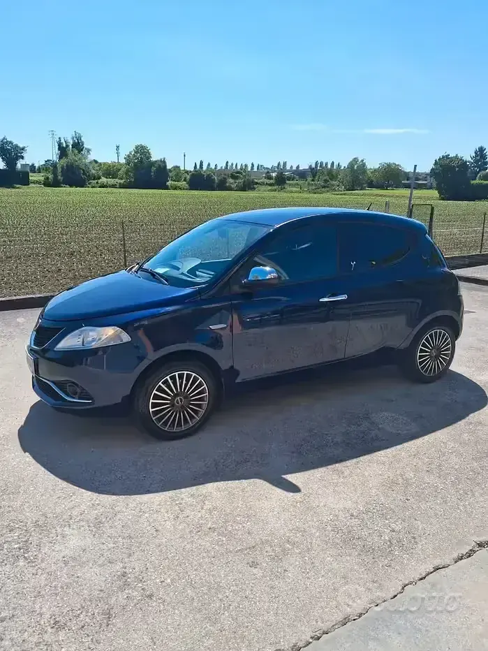 Usata Lancia Ypsilon 60 CV (44 kW) 2018 Utilitaria