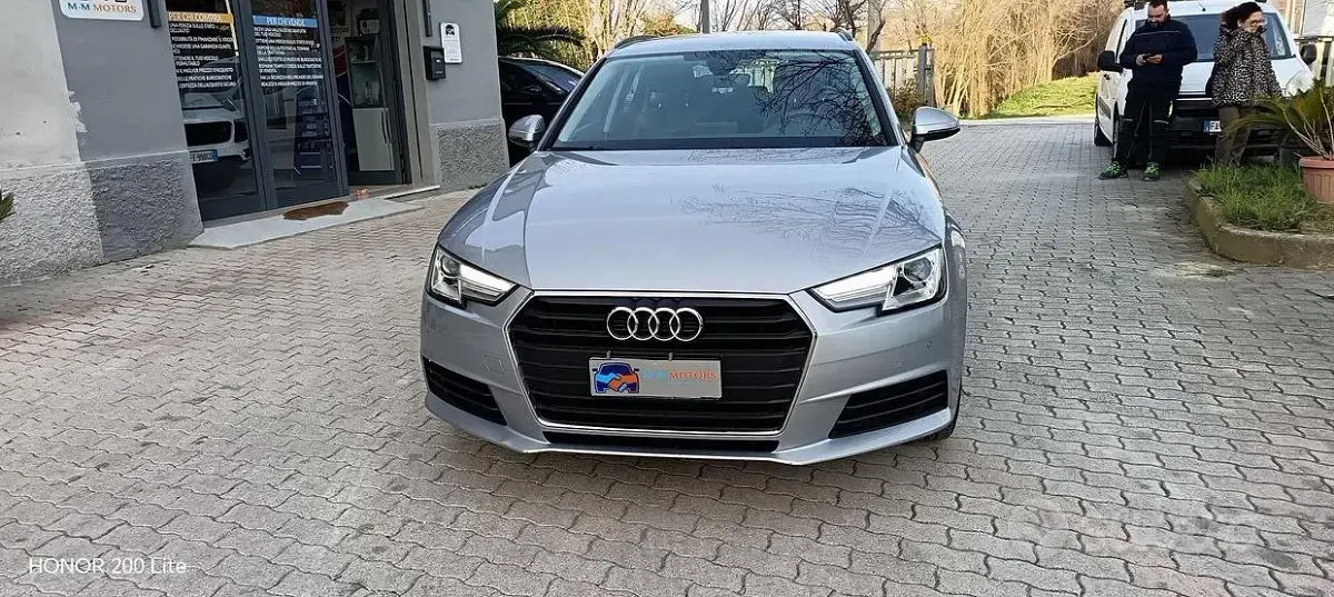 Usata Audi A4 Business 122 CV (89 kW) 2018 Grigio Station wagon
