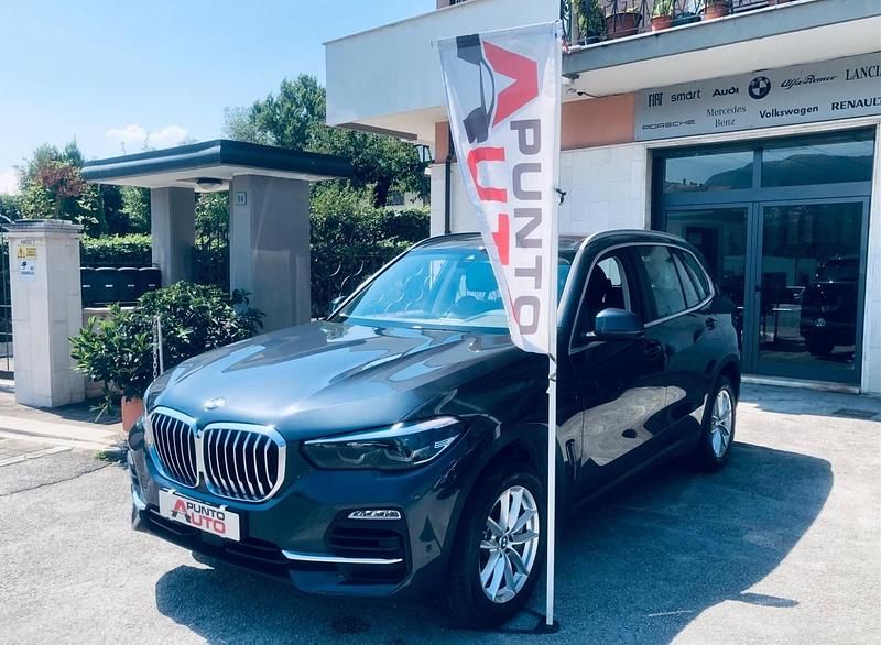 Usata BMW X5 333 CV (244 kW) 2021 Grigio SUV