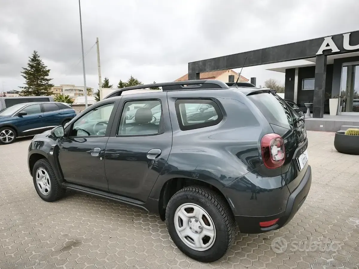 Usata Dacia Duster 125 CV (91 kW) 2018 Grigio SUV